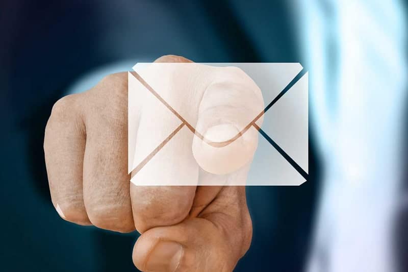 E-mail instellen op iPhone of iPad